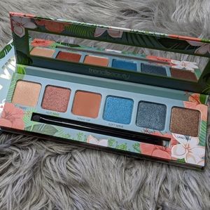 Makeup palette